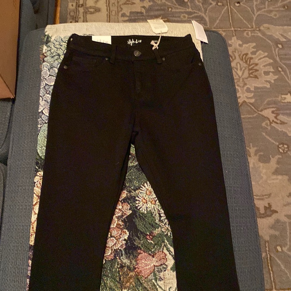 Brand new Women’s black jeans